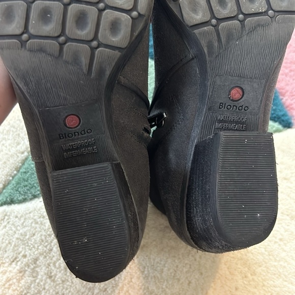 Blondo Villa Waterproof Dark Grey Suede Ankle Boots Booties - Picture 17 of 17